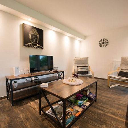 Hastiere-par-dela Le Chalet Naturzen מראה חיצוני תמונה