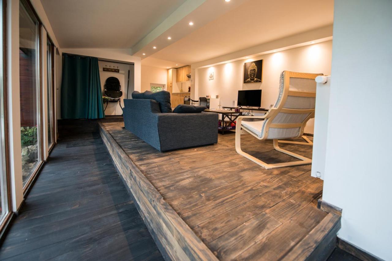 Hastiere-par-dela Le Chalet Naturzen מראה חיצוני תמונה