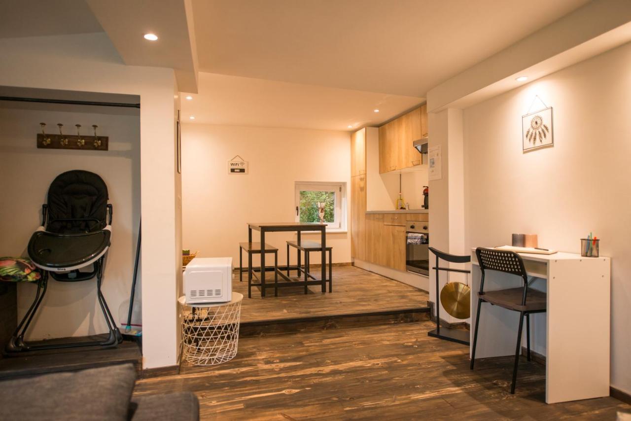 Hastiere-par-dela Le Chalet Naturzen מראה חיצוני תמונה